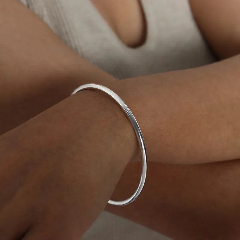 Simple Round  Women's Bangles